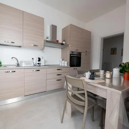 Appartement Zìchè House *
